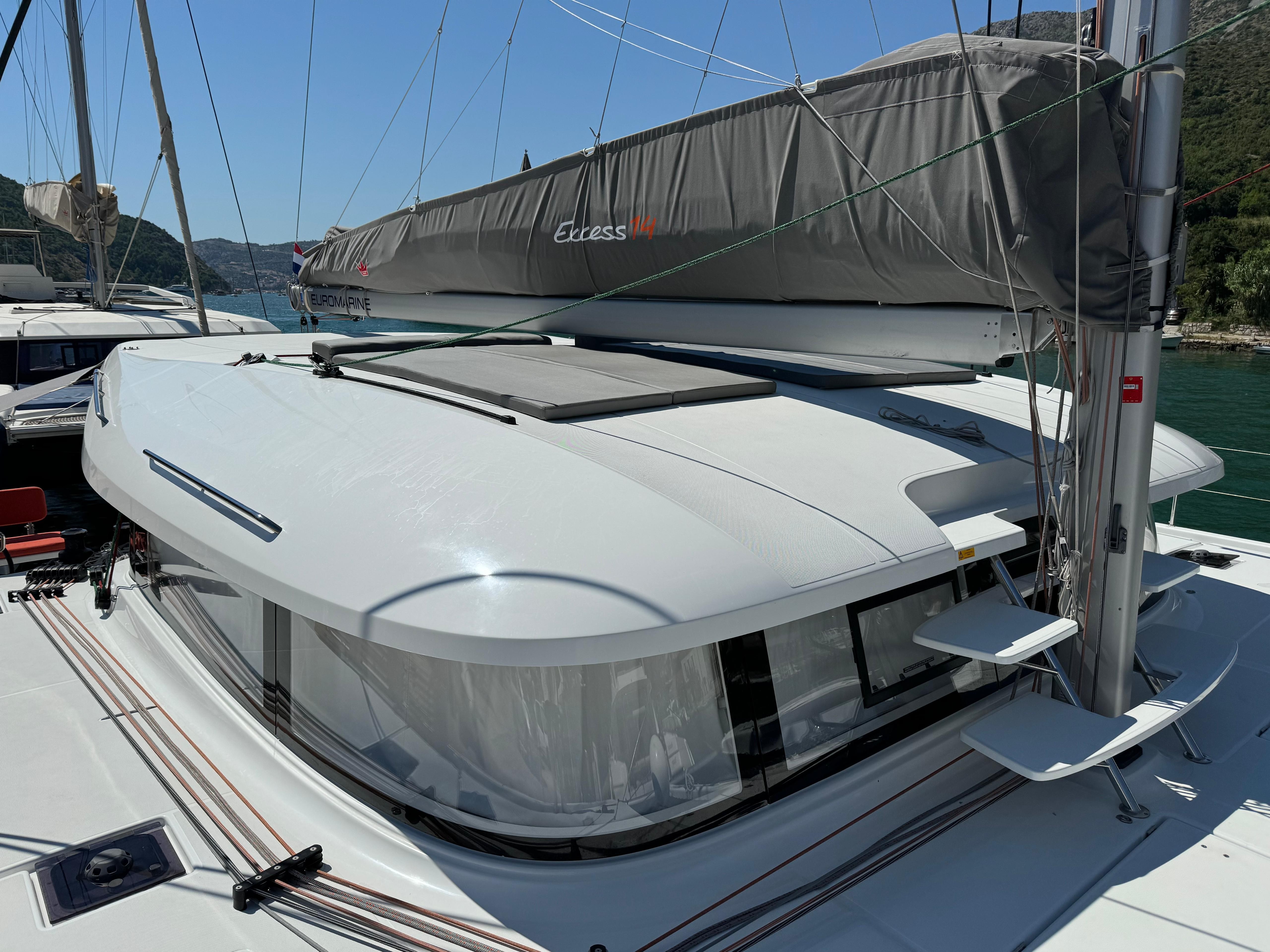 Excess 14, Blue Kiss | Yacht Charter Croatia