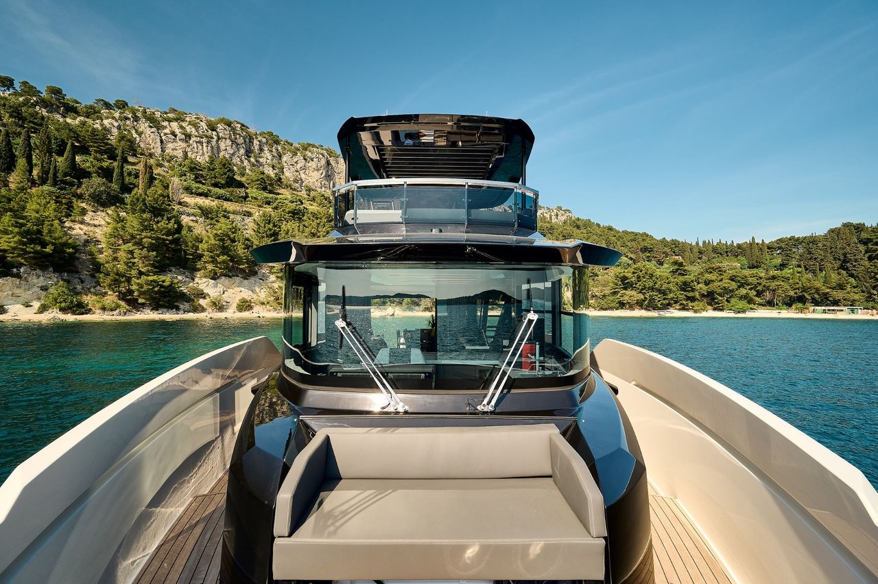 Explorer, Blue Moon | Yacht Charter Croatia