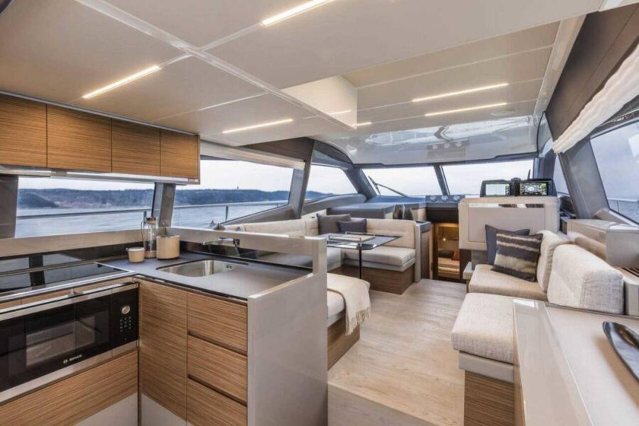 Ferretti Yachts 450, Dream | Yachtcharter Kroatien