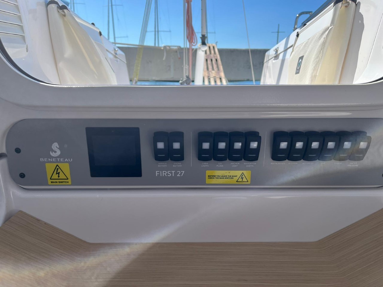 First 27, Šuferina | Yacht Charter Croatia