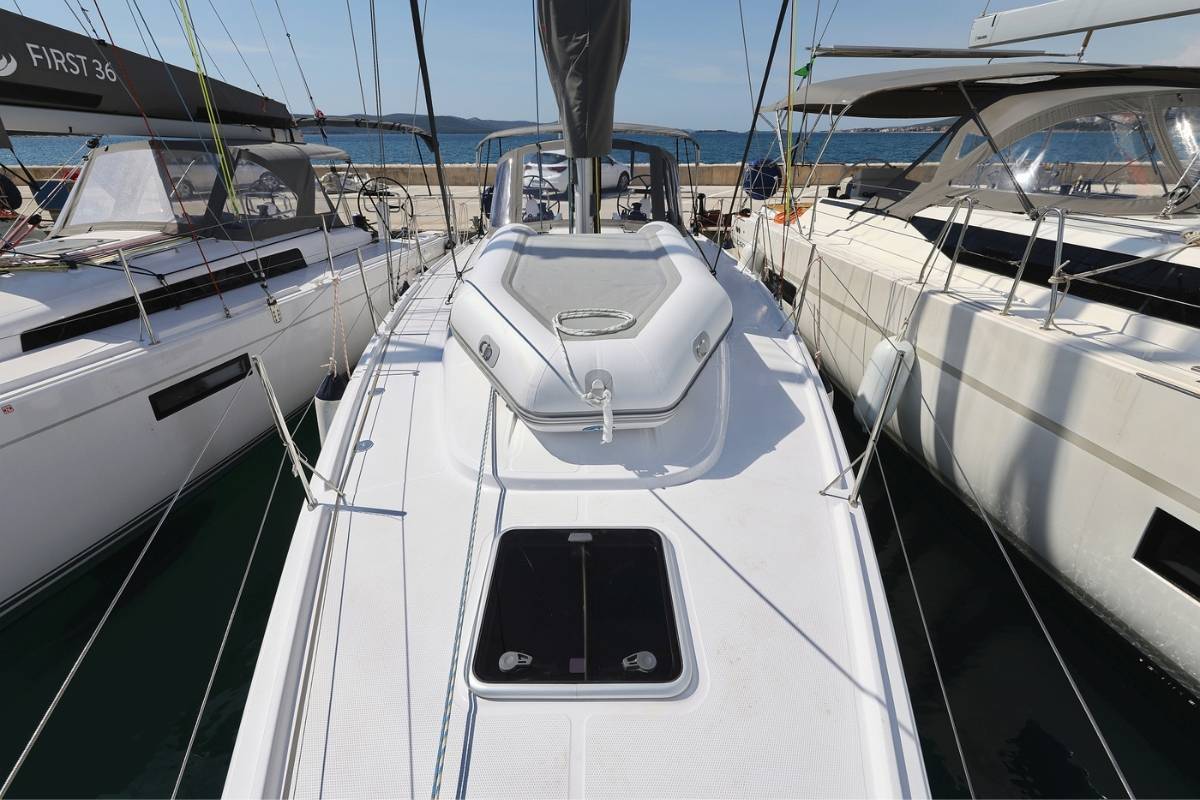 First 36, March | Yachtcharter Kroatien