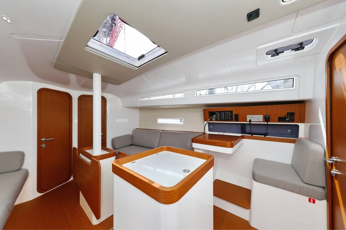 First 36, March | Yachtcharter Kroatien