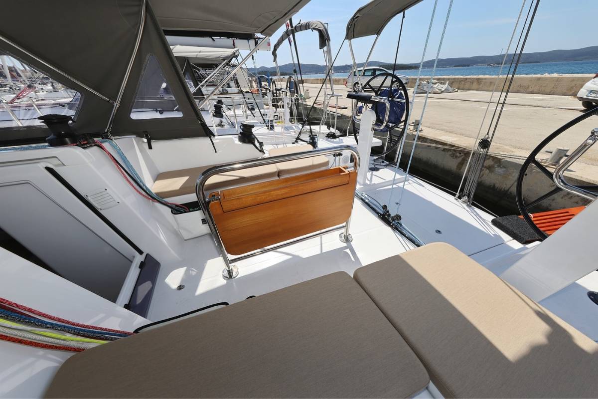 First 36, June | Noleggio di Yacht Croazia
