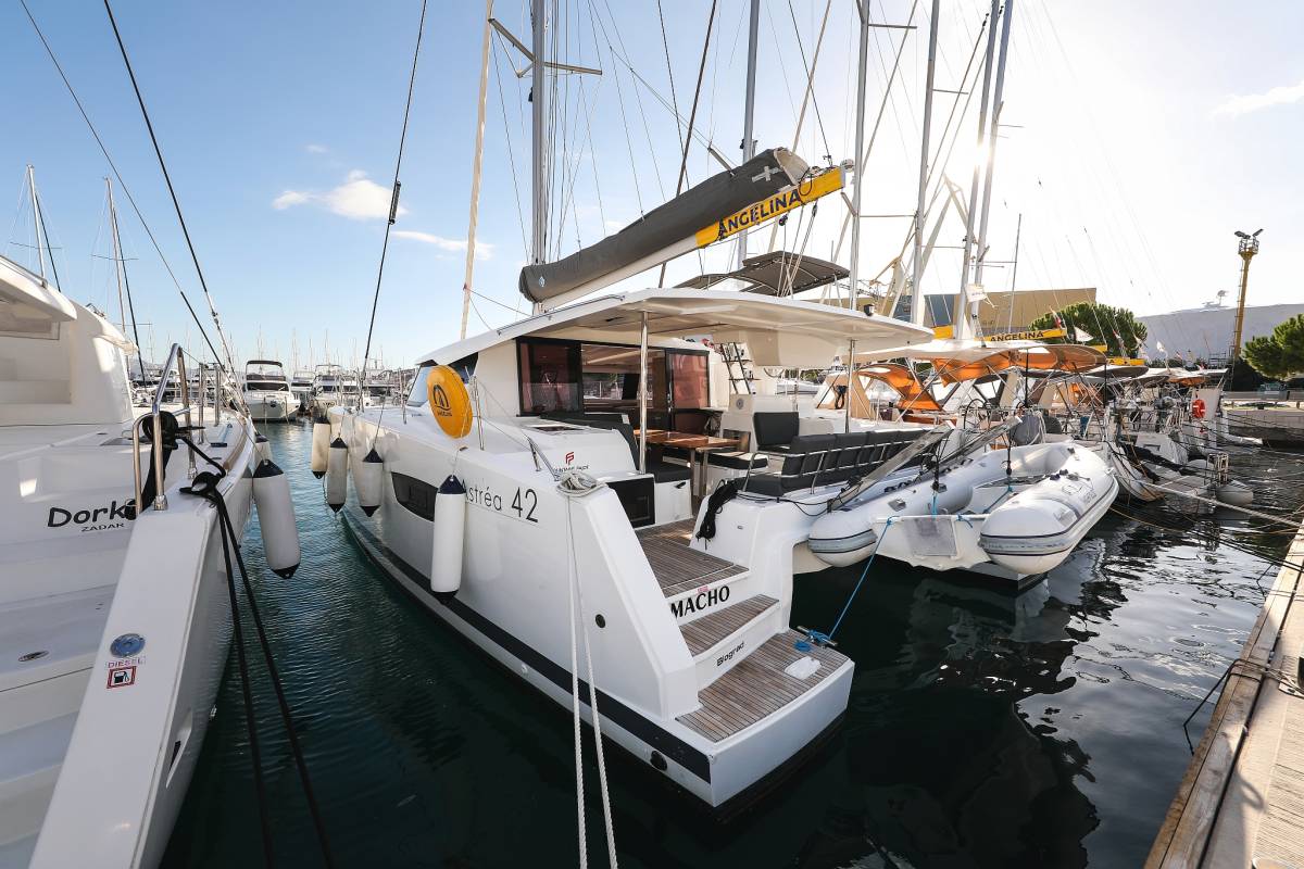 Fountaine Pajot Astrea 42 Quatuor, Macho | Yacht Charter Croatia