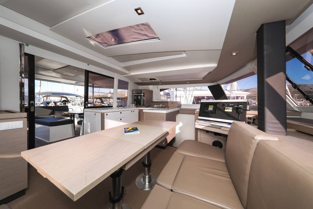 Fountaine Pajot Astrea 42 Quatuor, Macho | Yacht Charter Croatia