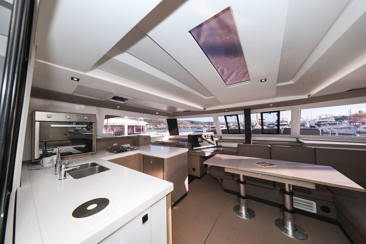 Fountaine Pajot Astrea 42 Quatuor, Macho | Yacht Charter Croatia