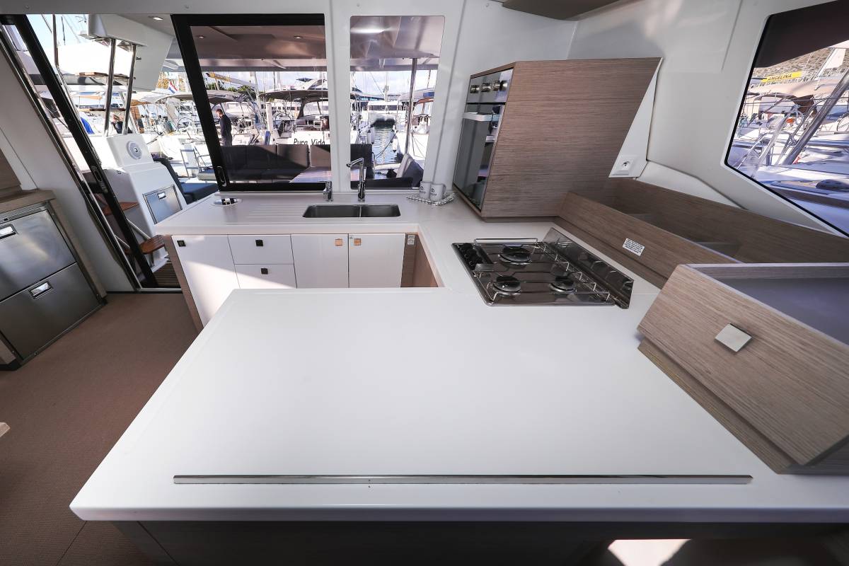 Fountaine Pajot Astrea 42 Quatuor, Macho | Yacht Charter Croatia