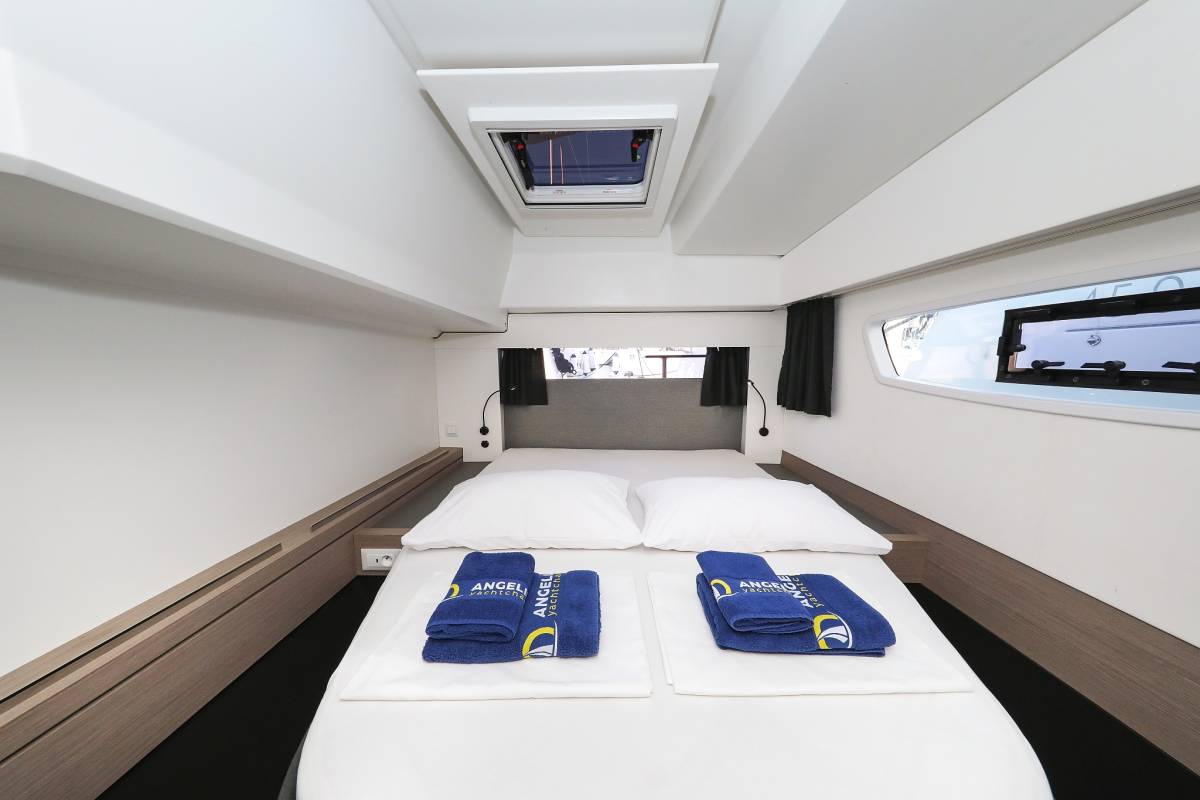 Fountaine Pajot Astrea 42 Quatuor, Macho | Yacht Charter Croatia