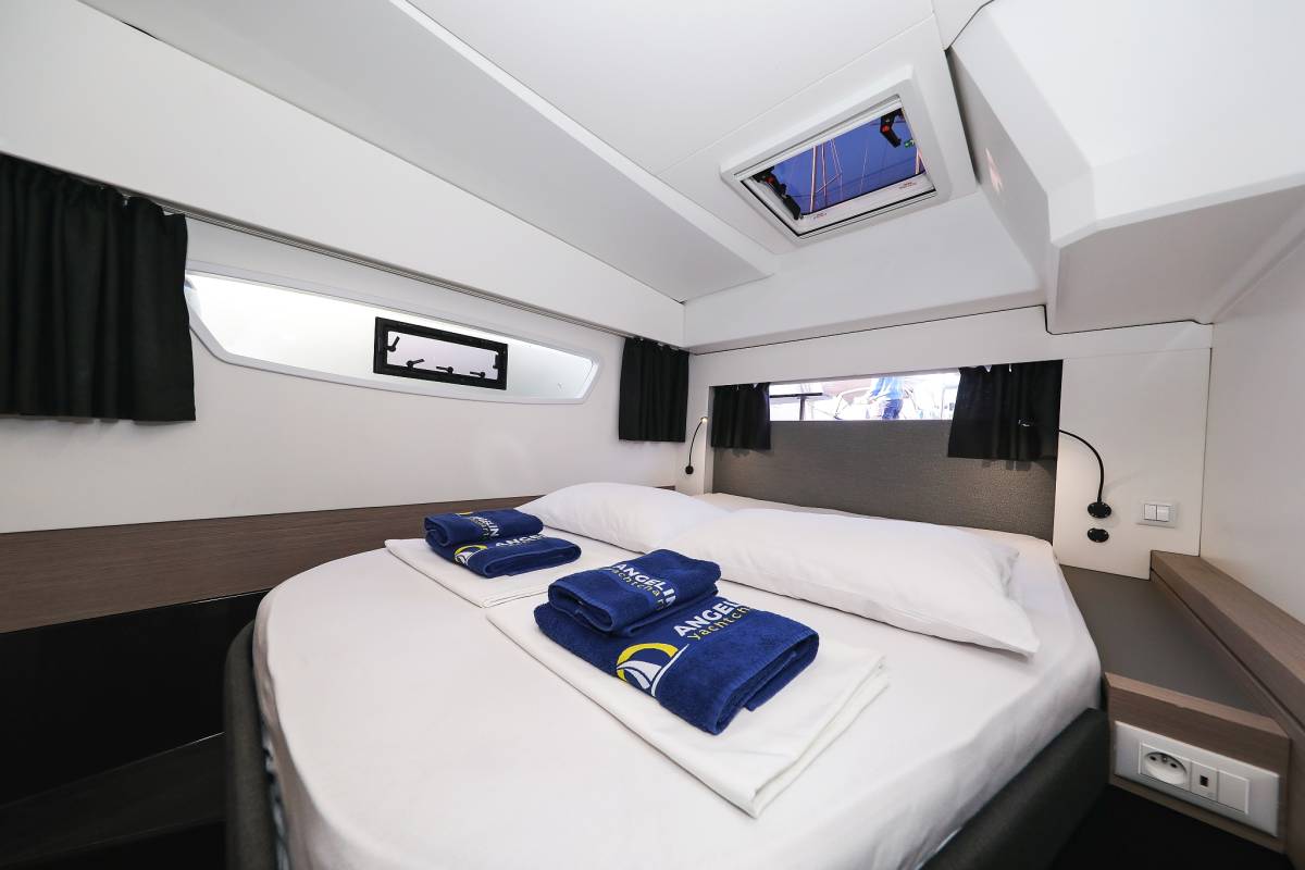 Fountaine Pajot Astrea 42 Quatuor, Macho | Yacht Charter Croatia