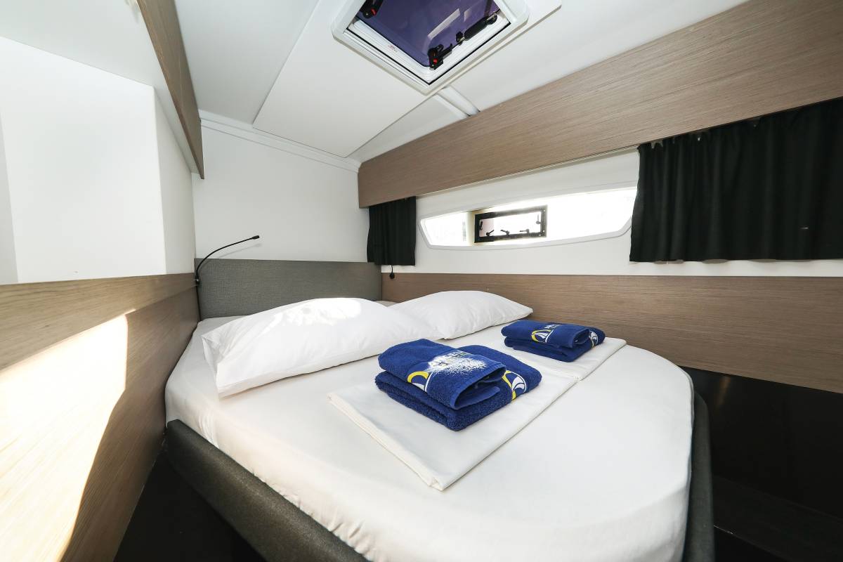 Fountaine Pajot Astrea 42 Quatuor, Macho | Yacht Charter Croatia
