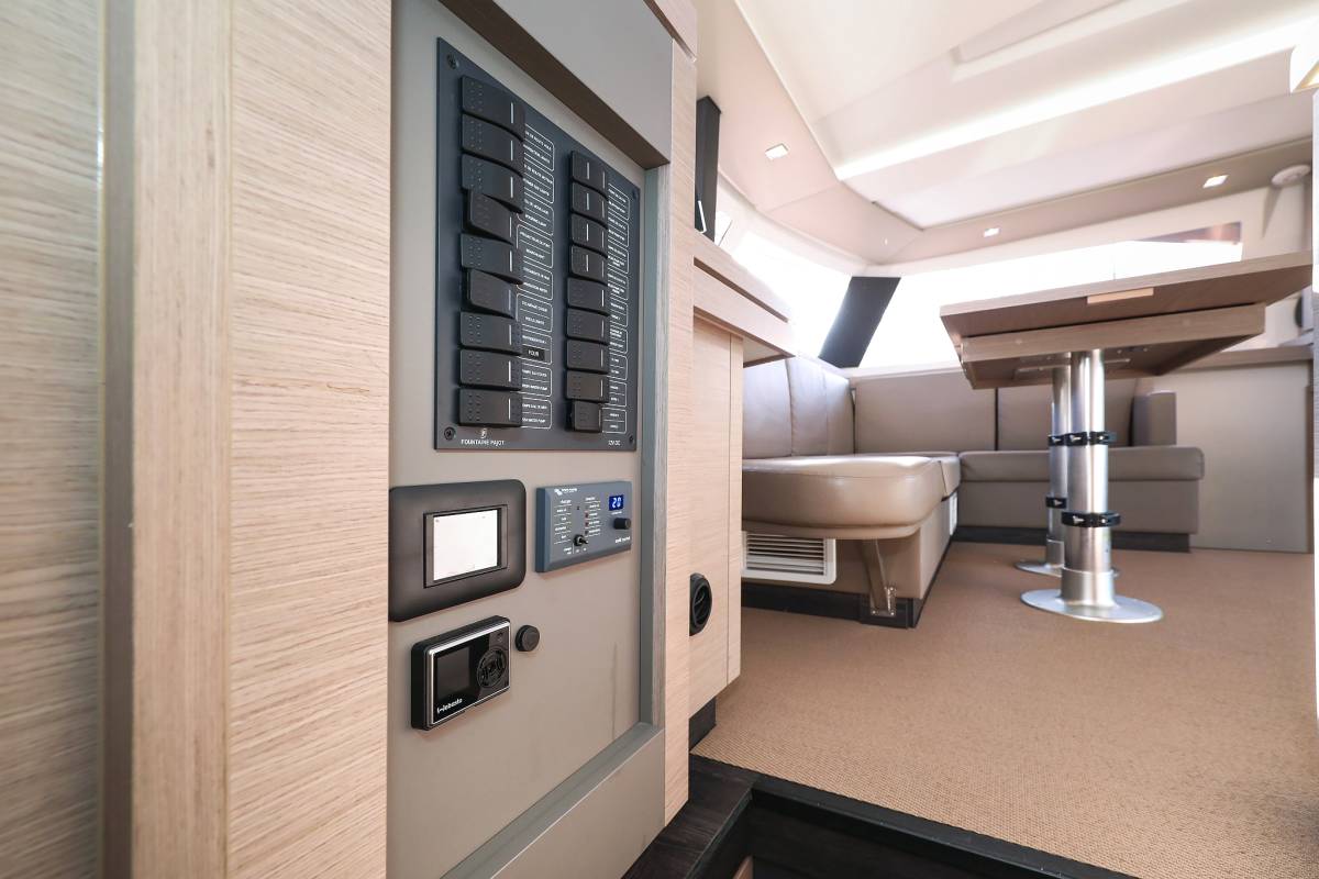 Fountaine Pajot Astrea 42 Quatuor, Macho | Yacht Charter Croatia