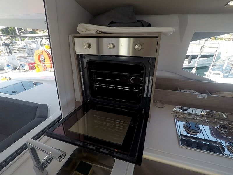 Fountaine Pajot Astrea 42, Imagine | Yacht Charter Croatia