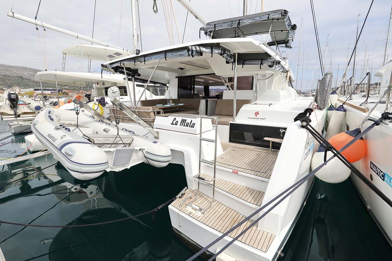 Fountaine Pajot Astrea 42, La Mula | Yacht Charter Croatia