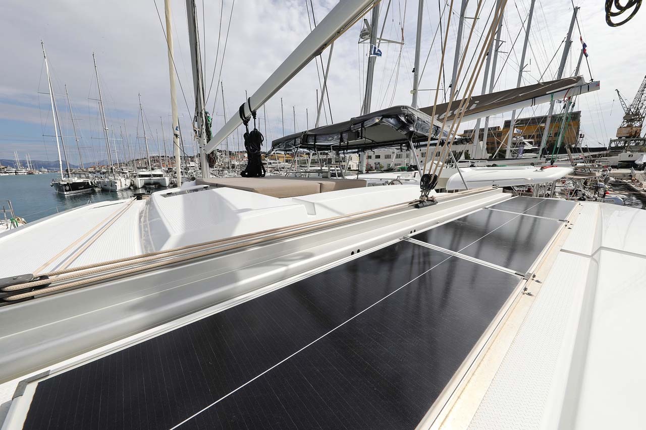 Fountaine Pajot Astrea 42, La Mula | Yacht Charter Croatia