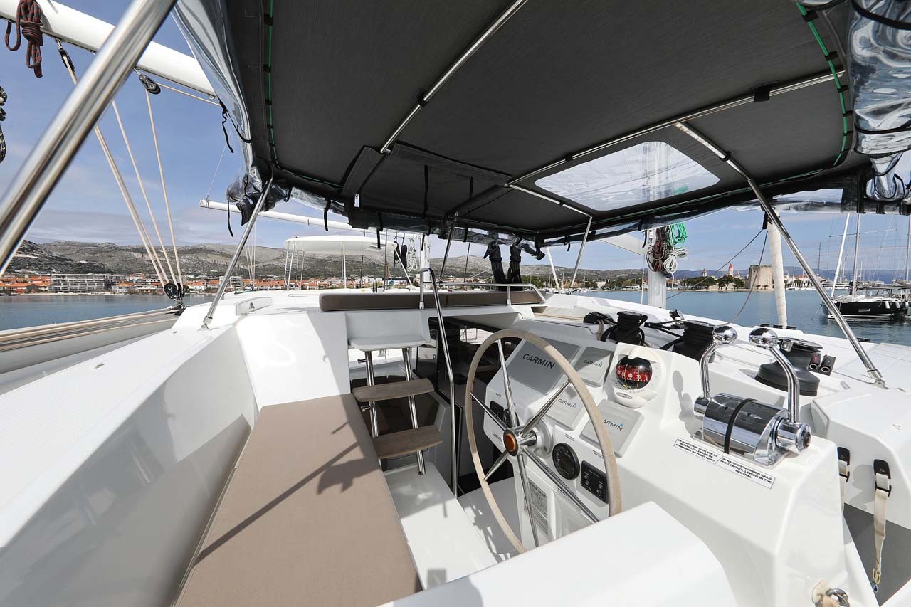 Fountaine Pajot Astrea 42, La Mula | Yacht Charter Croatia