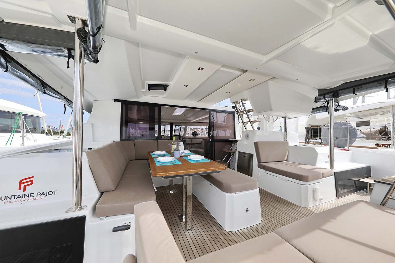 Fountaine Pajot Astrea 42, La Mula | Yacht Charter Croatia