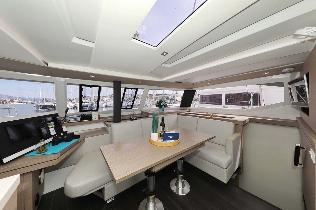 Fountaine Pajot Astrea 42, La Mula | Yacht Charter Croatia