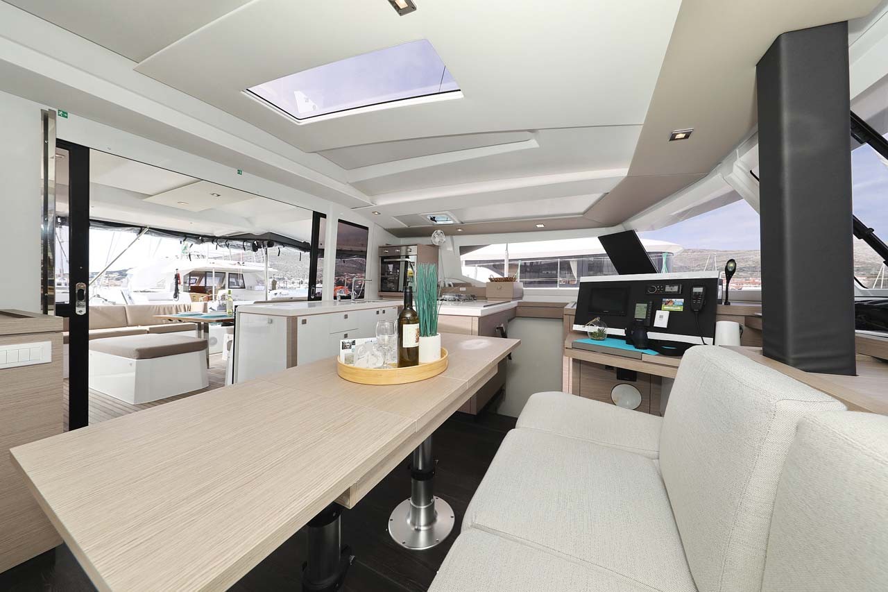 Fountaine Pajot Astrea 42, La Mula | Yacht Charter Croatia