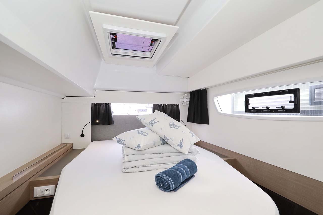 Fountaine Pajot Astrea 42, La Mula | Yacht Charter Croatia