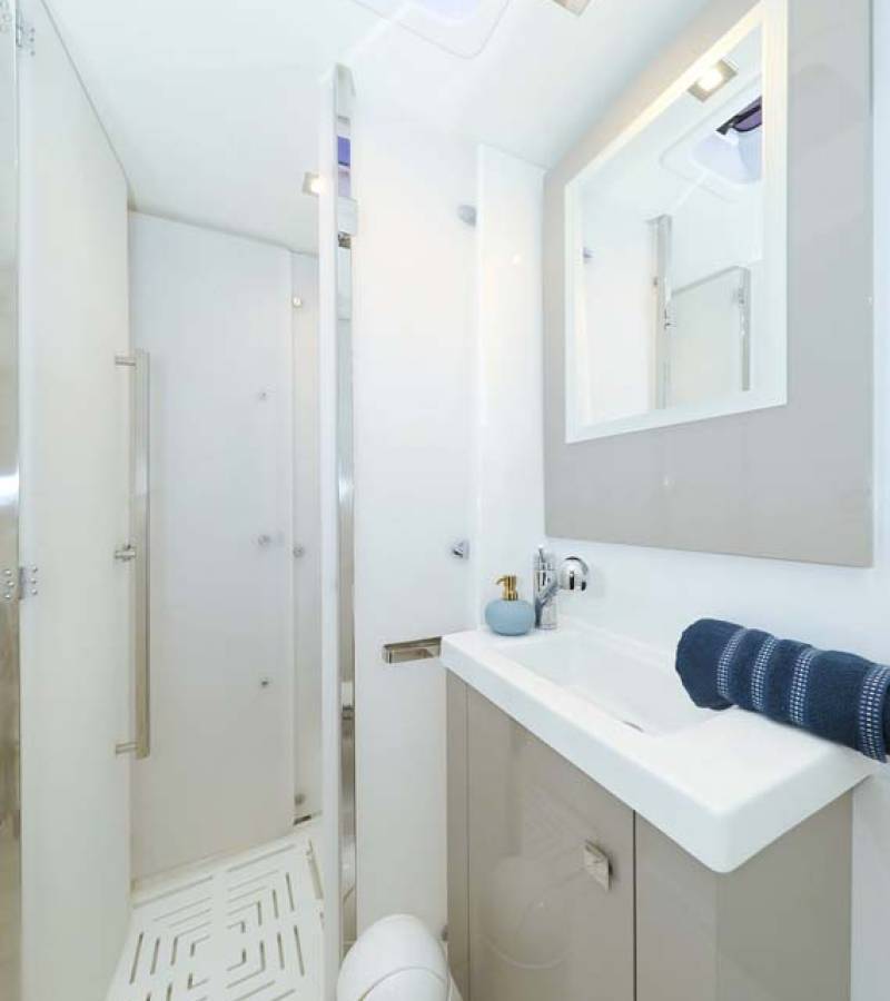Fountaine Pajot Astrea 42, La Mula | Noleggio di Yacht Croazia