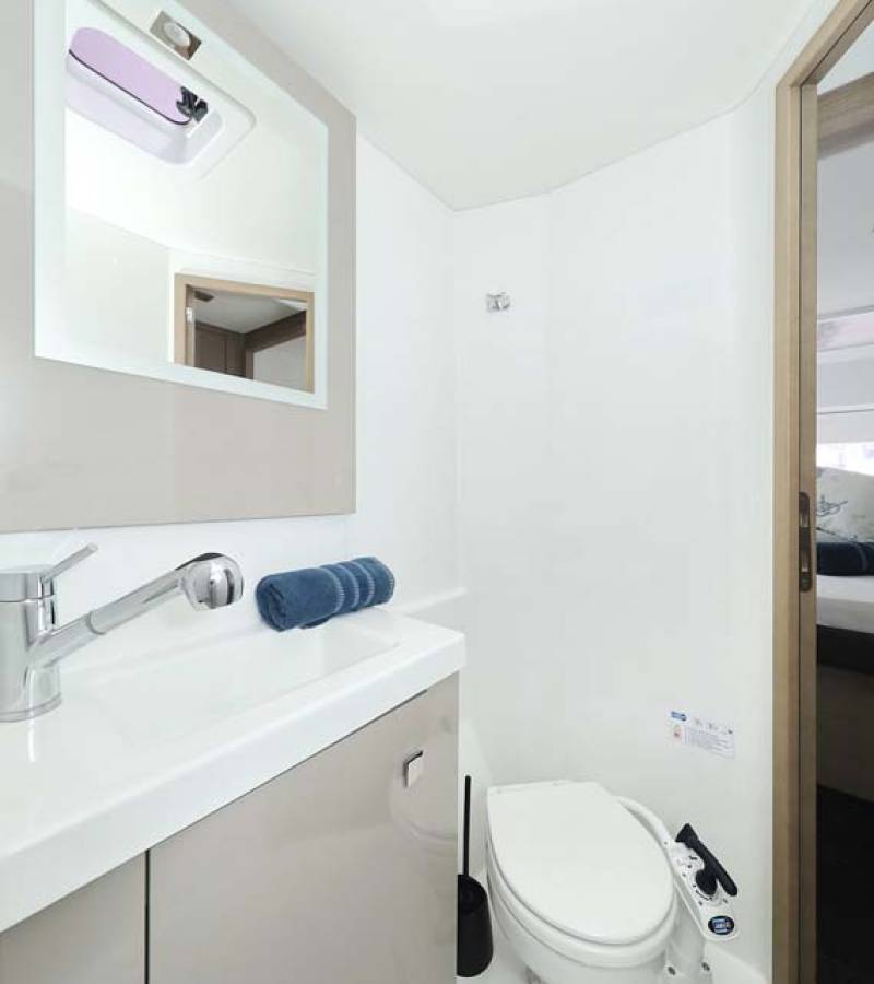 Fountaine Pajot Astrea 42, La Mula | Noleggio di Yacht Croazia