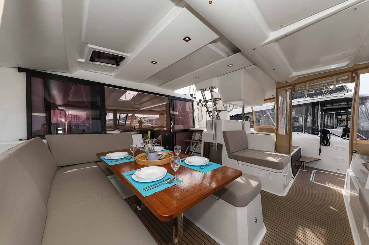 Fountaine Pajot Astrea 42, Alchiba | Yachtcharter Kroatien