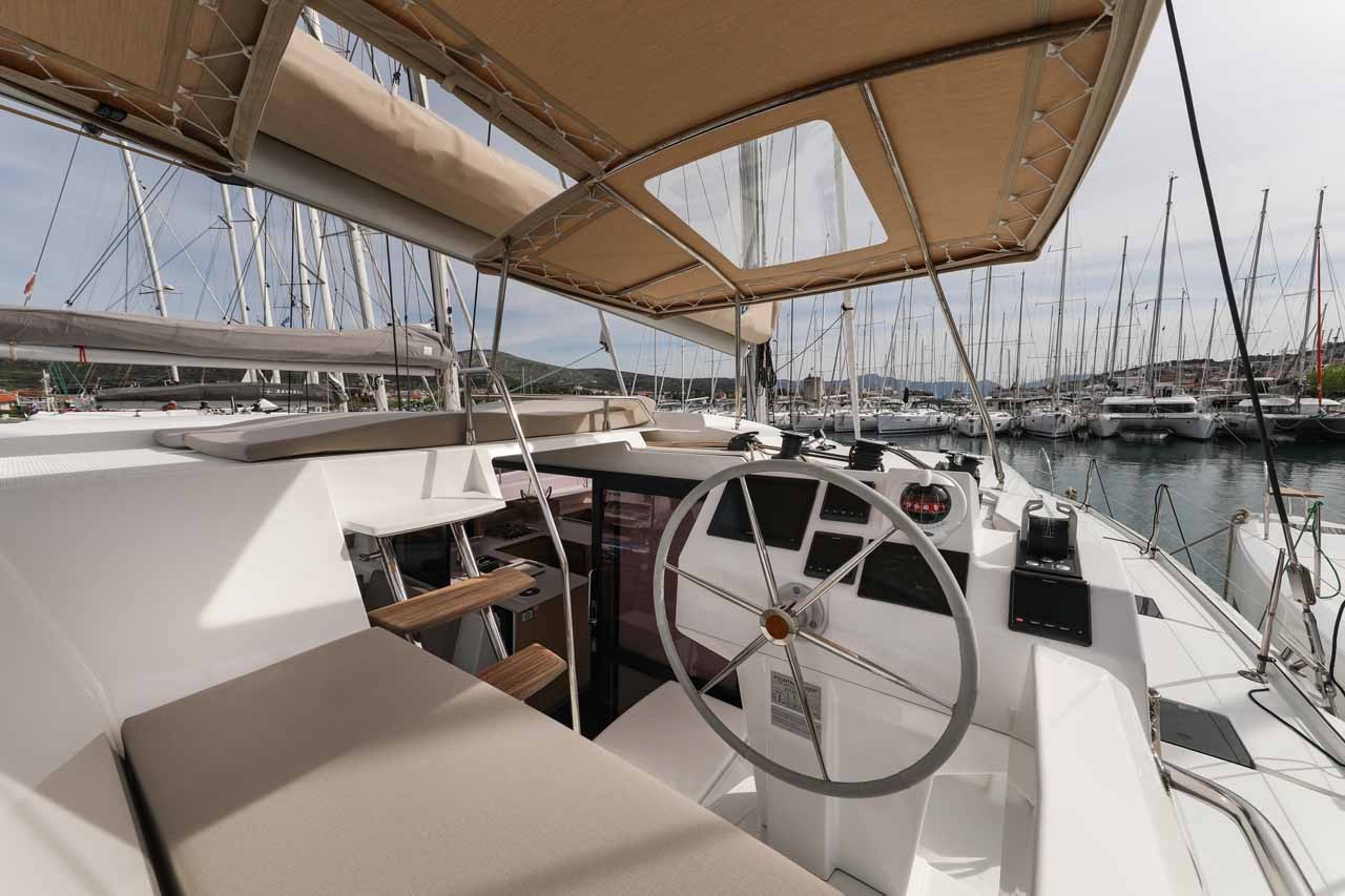 Fountaine Pajot Astrea 42, Alchiba | Yachtcharter Kroatien