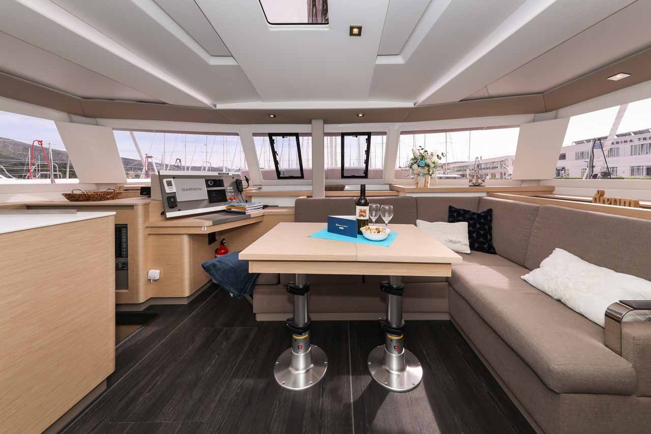 Fountaine Pajot Astrea 42, Alchiba | Yachtcharter Kroatien