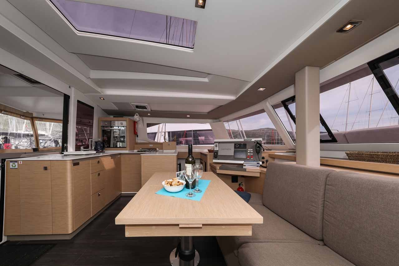 Fountaine Pajot Astrea 42, Alchiba | Yachtcharter Kroatien