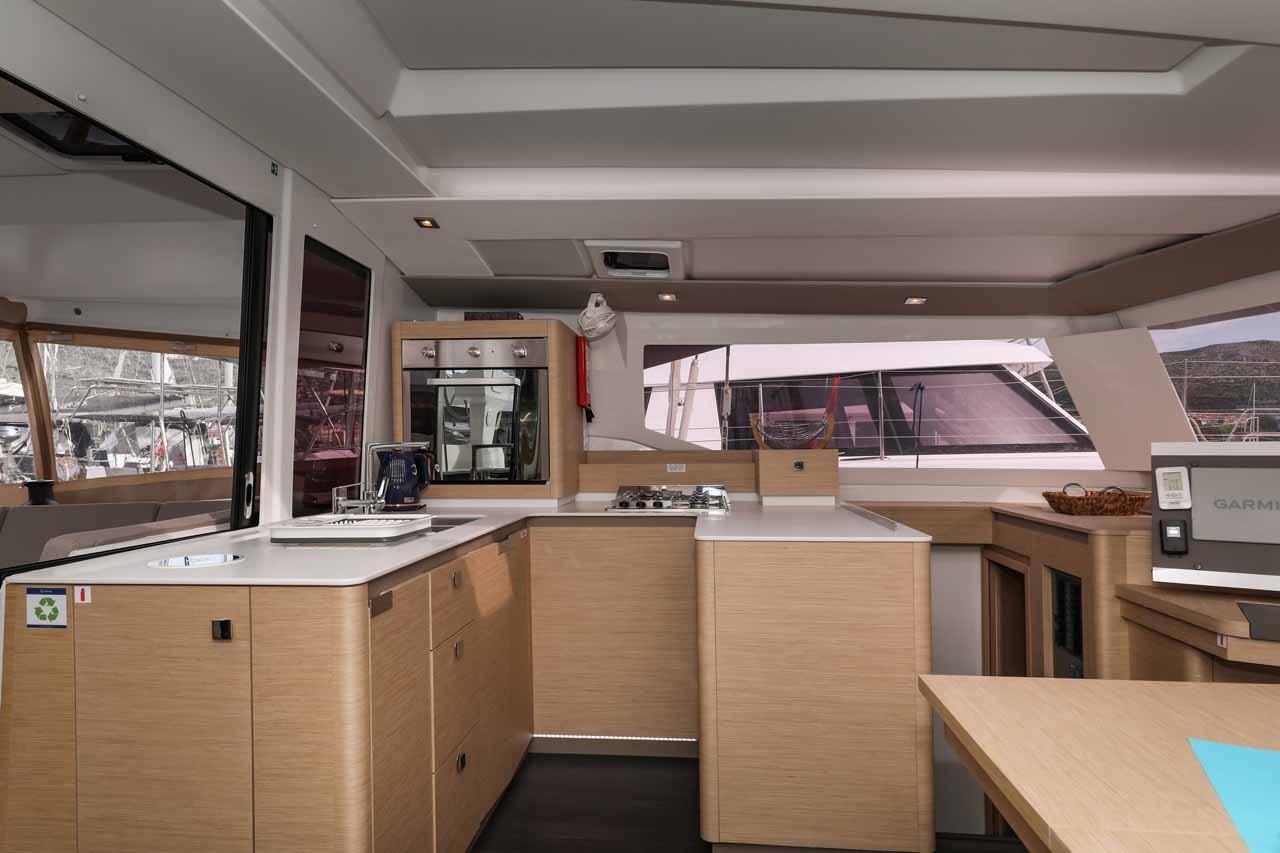Fountaine Pajot Astrea 42, Alchiba | Yachtcharter Kroatien