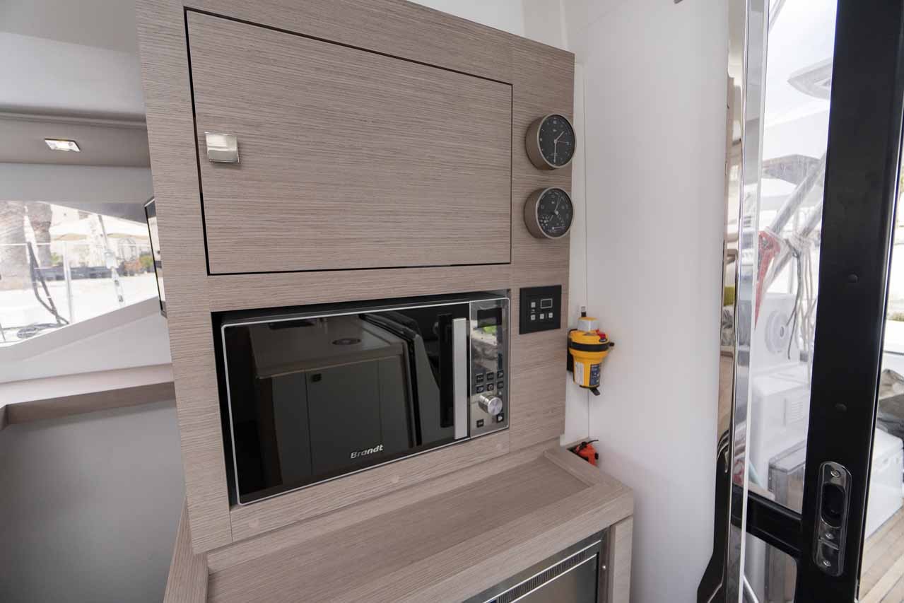 Fountaine Pajot Astrea 42, Mojo | Yacht Charter Croatia