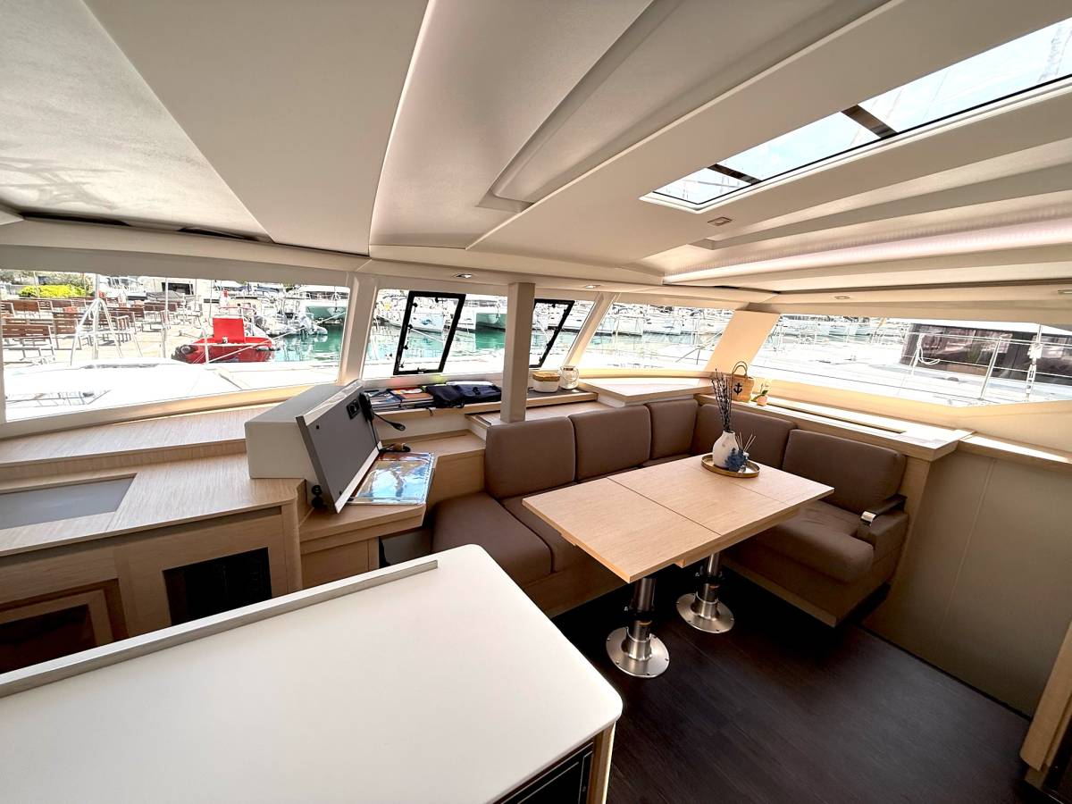 Fountaine Pajot Astrea 42, Ocean Allure | Noleggio di Yacht Croazia