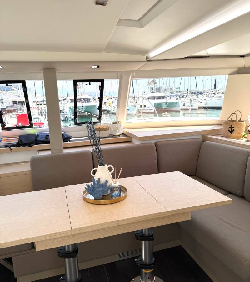 Fountaine Pajot Astrea 42, Ocean Allure | Noleggio di Yacht Croazia