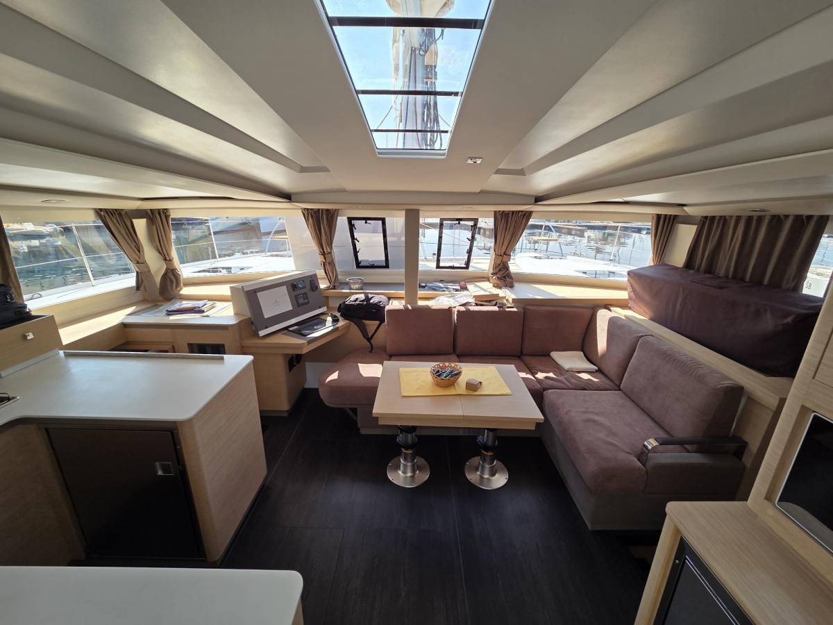 Fountaine Pajot Astrea 42, Adriatic Breeze | Yachtcharter Kroatien
