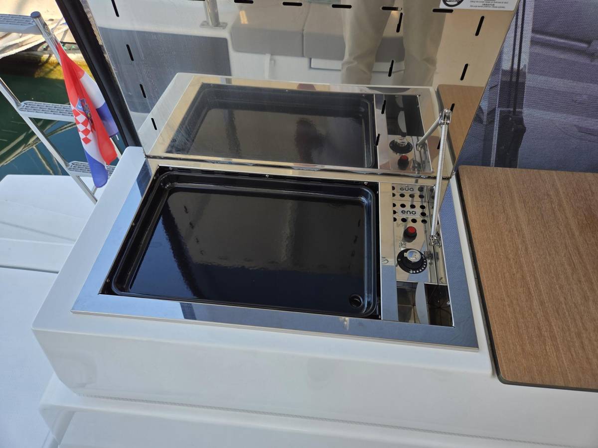 Fountaine Pajot Astrea 42, Adriatic Breeze | Yachtcharter Kroatien