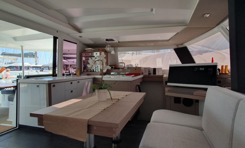 Fountaine Pajot Astrea 42, Crazy Diamond | Yacht Charter Croatia