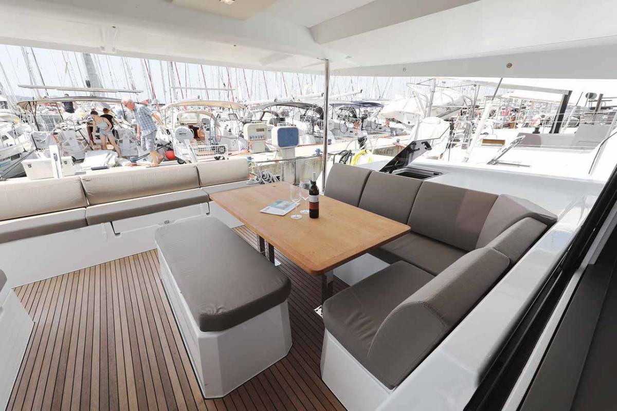 Fountaine Pajot Astrea 42, Bella V | Yachtcharter Kroatien