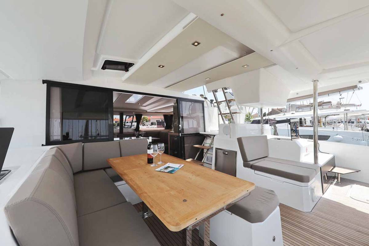 Fountaine Pajot Astrea 42, Bella V | Yachtcharter Kroatien