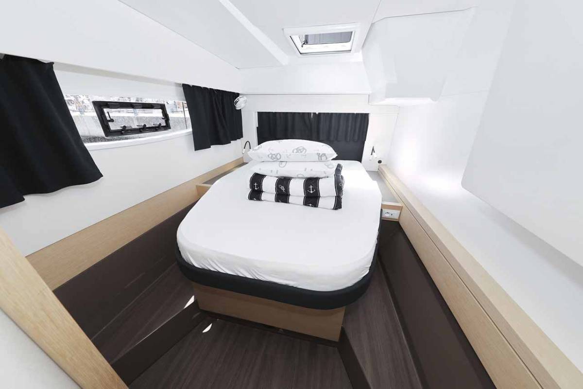 Fountaine Pajot Astrea 42, Bella V | Yachtcharter Kroatien