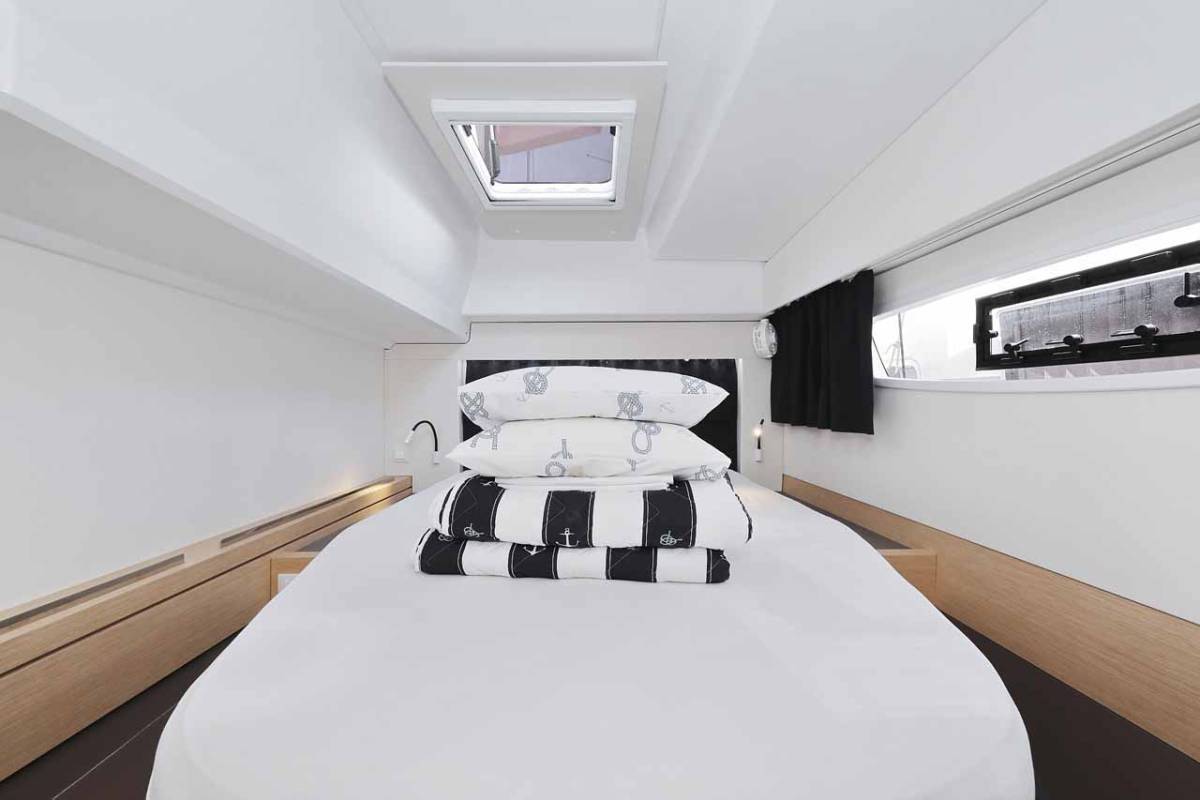 Fountaine Pajot Astrea 42, Bella V | Yachtcharter Kroatien