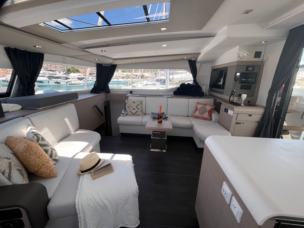 Fountaine Pajot Aura 51, Cosmos | Yacht Charter Croatia