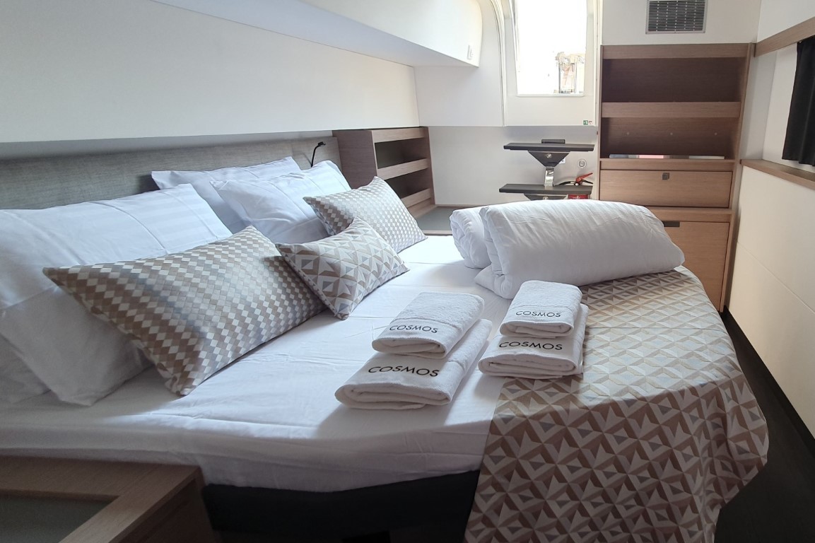 Fountaine Pajot Aura 51, Cosmos | Yacht Charter Croatia