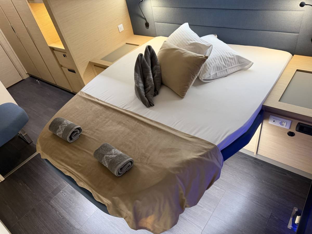 Fountaine Pajot Aura 51, Sunrise | Yacht Charter Croatia