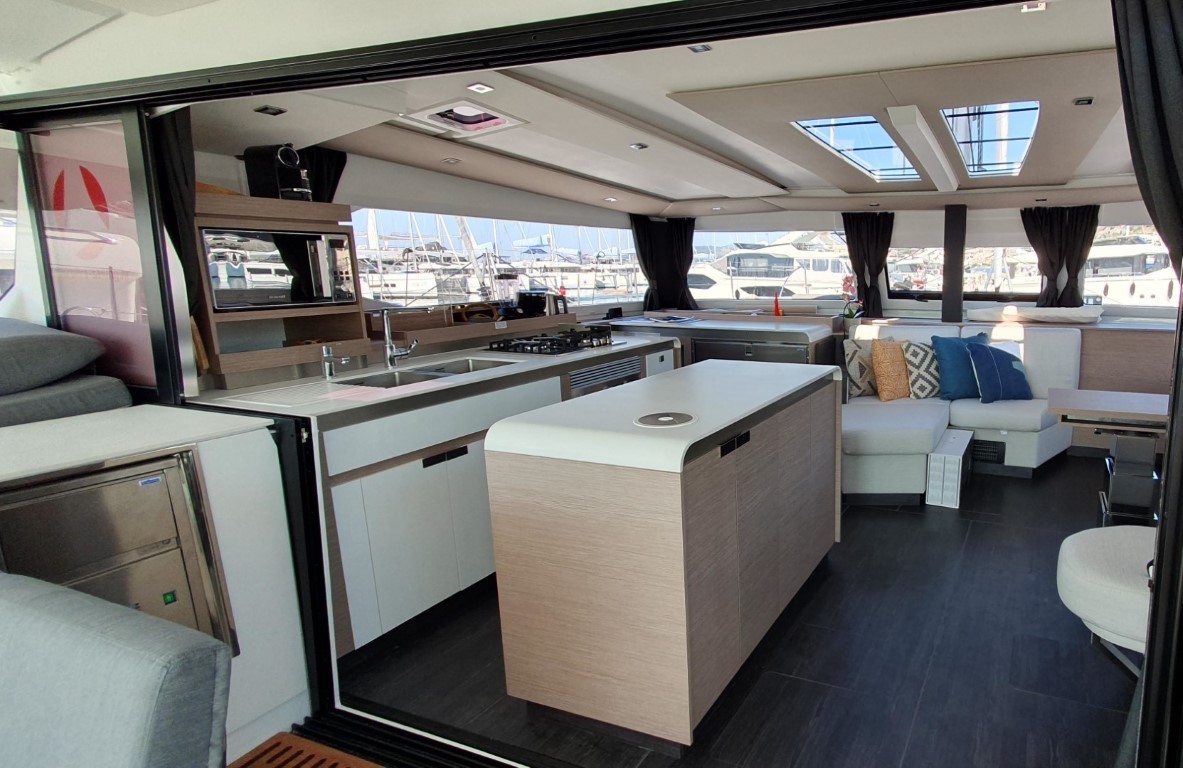 Fountaine Pajot Aura 51, Cosmos | Yacht Charter Croatia