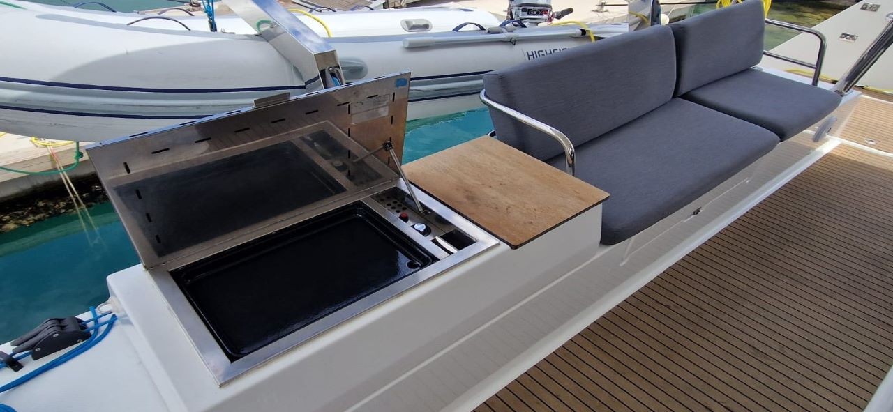 Fountaine Pajot Elba 45, Sun Office | Yacht Charter Croatia