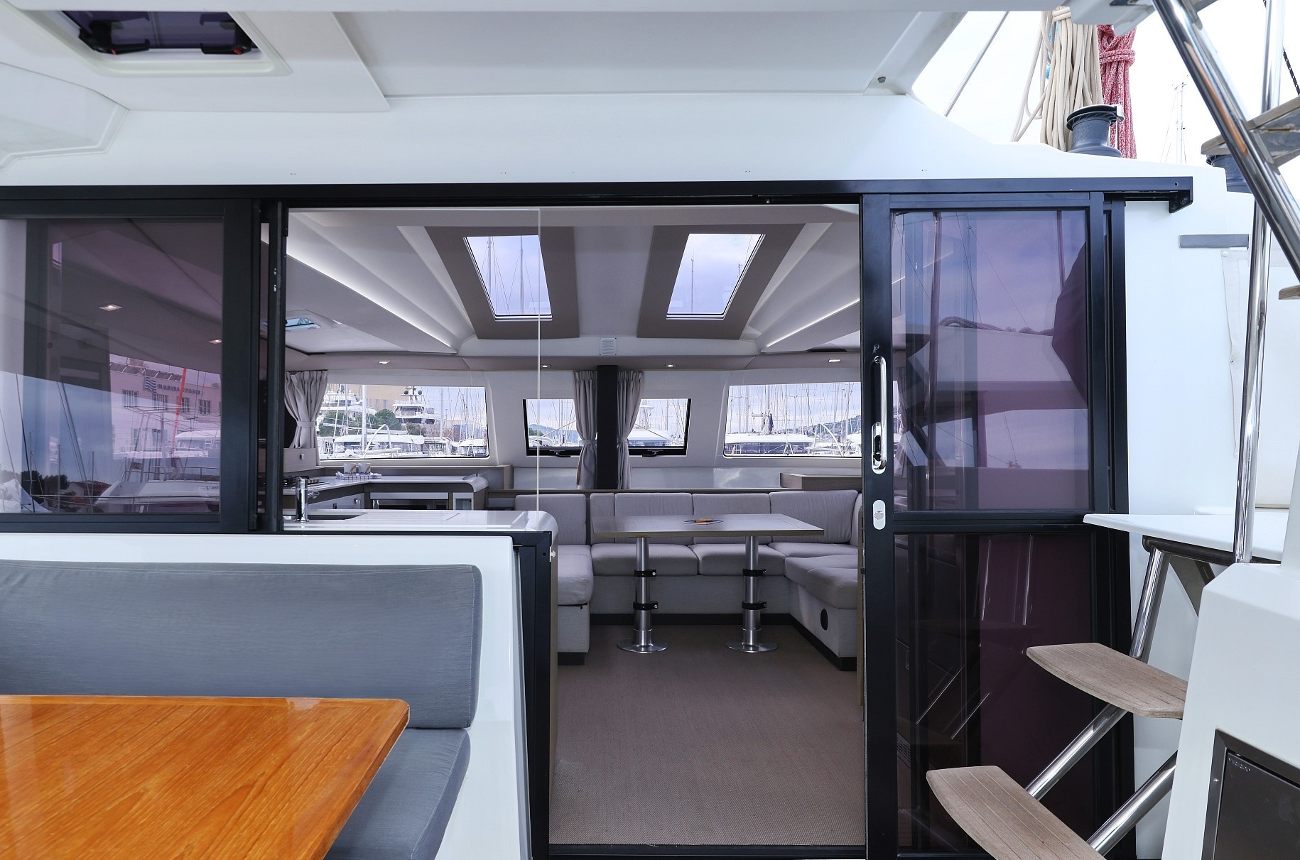 Fountaine Pajot Elba 45, Sun Office | Yacht Charter Croatia