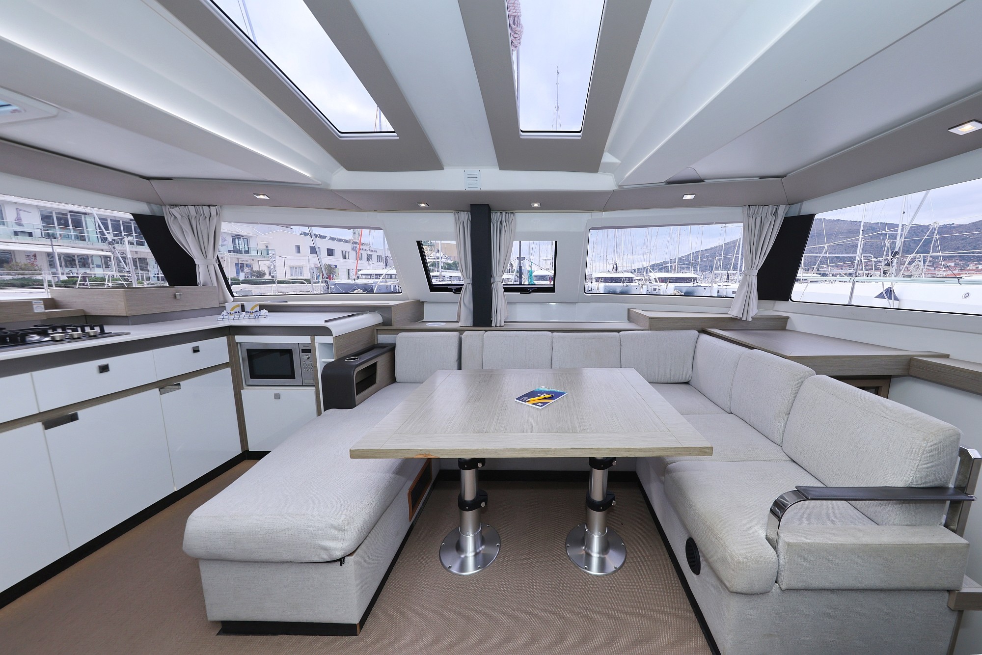 Fountaine Pajot Elba 45, Sun Office | Yacht Charter Croatia