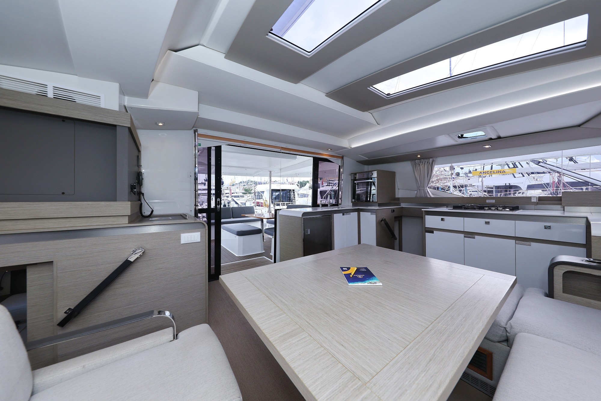 Fountaine Pajot Elba 45, Sun Office | Yacht Charter Croatia