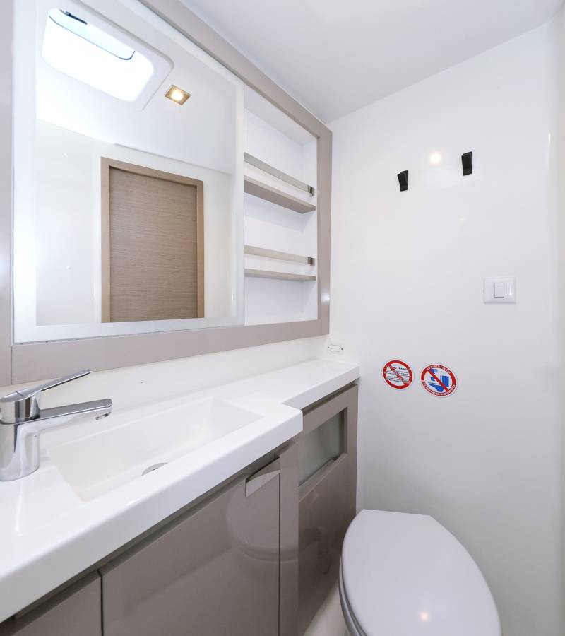 Fountaine Pajot Elba 45, Sun Office | Yachtcharter Kroatien