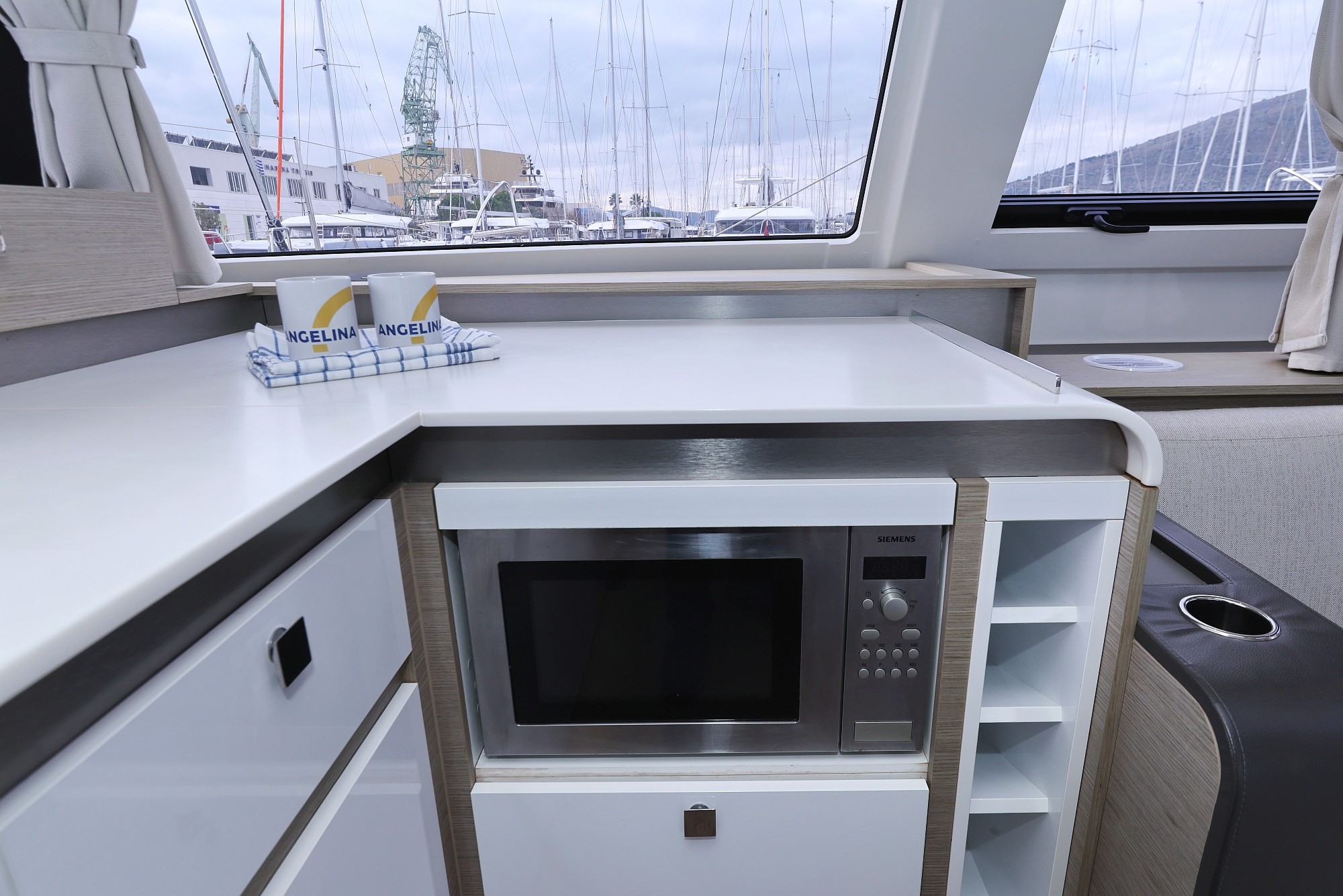 Fountaine Pajot Elba 45, Sun Office | Yacht Charter Croatia